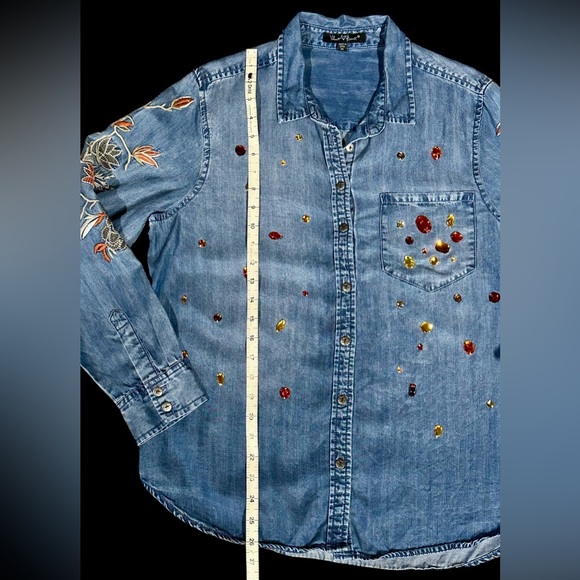 Velvet Heart Blouse with Embroidery and Embellishments. Size Medium - Picture 3 of 7